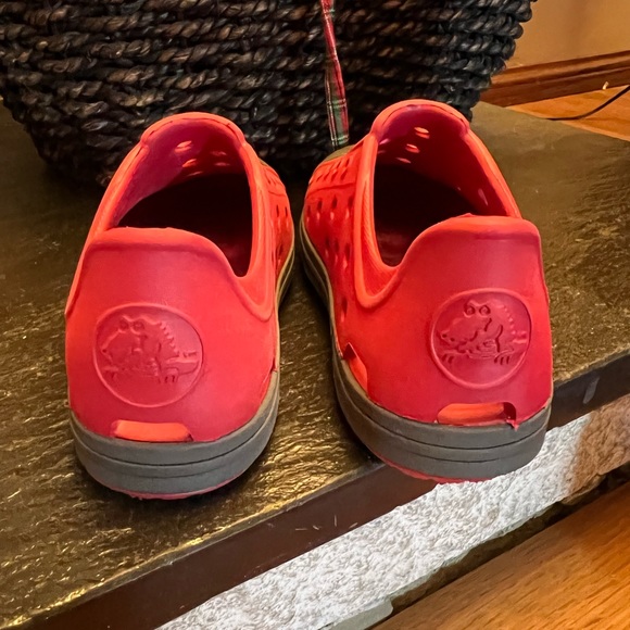 Crocs Bump It Slip On Shoes - Picture 5 of 7